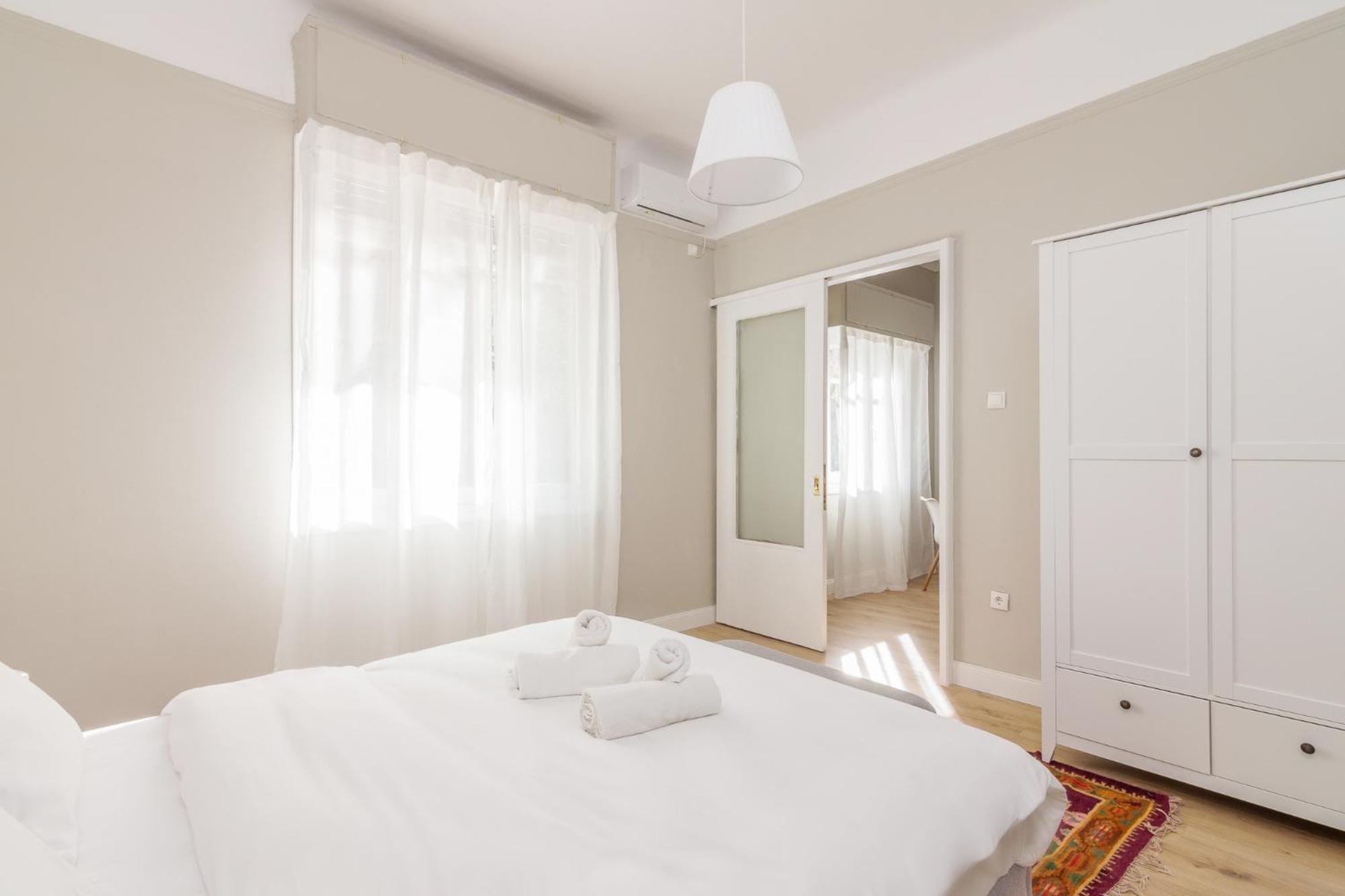 Great House W/ Private Parking Atenas Exterior foto