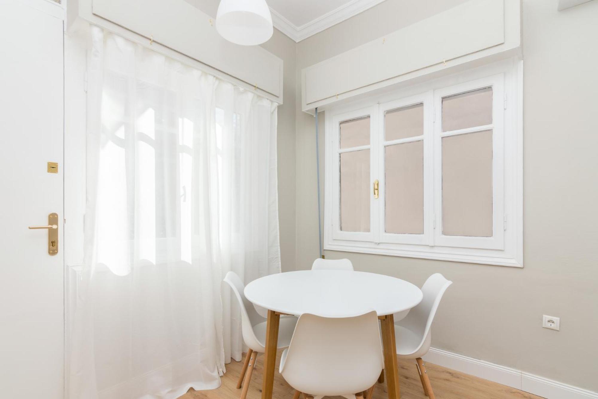 Great House W/ Private Parking Atenas Exterior foto