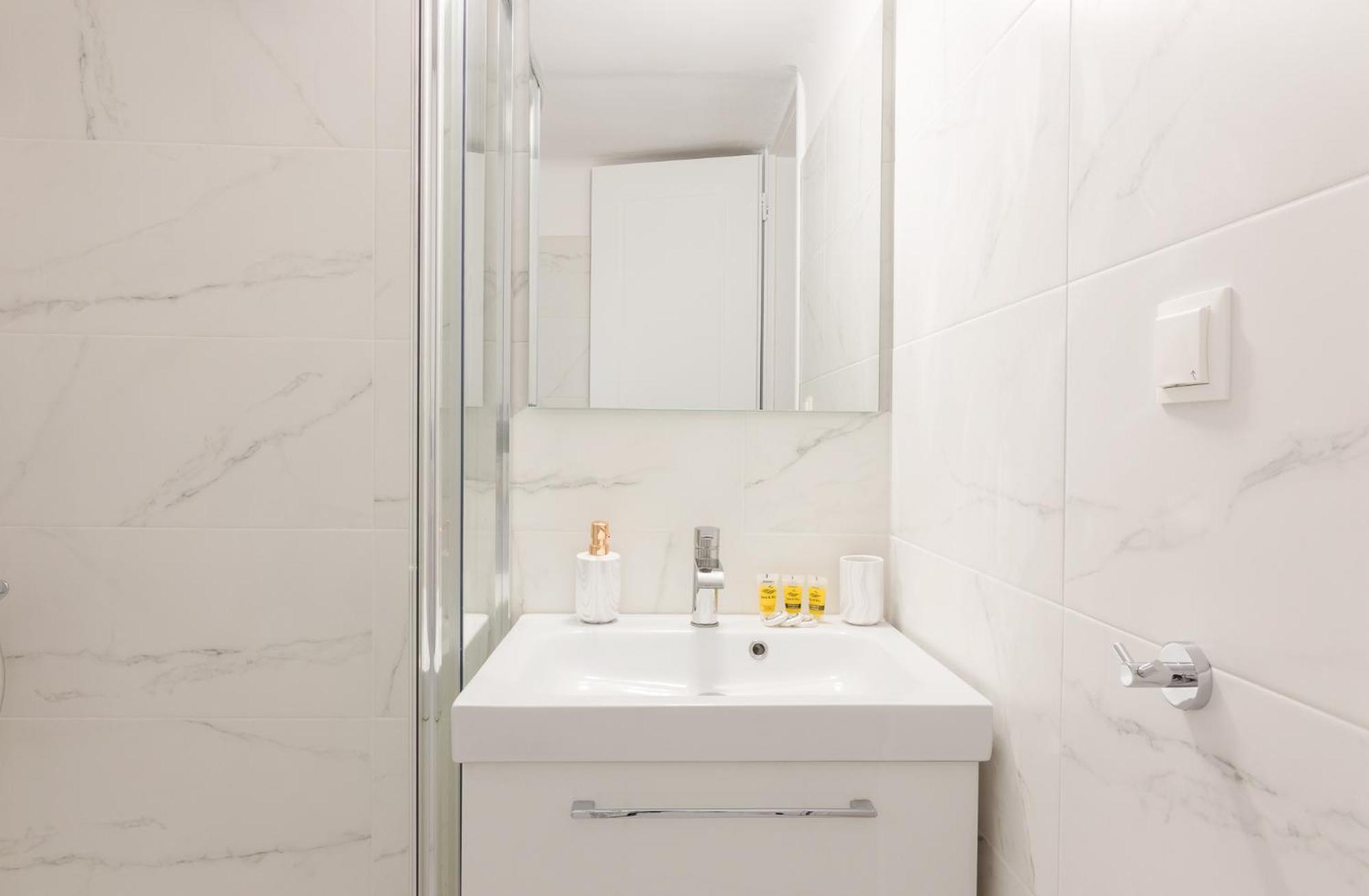 Great House W/ Private Parking Atenas Exterior foto