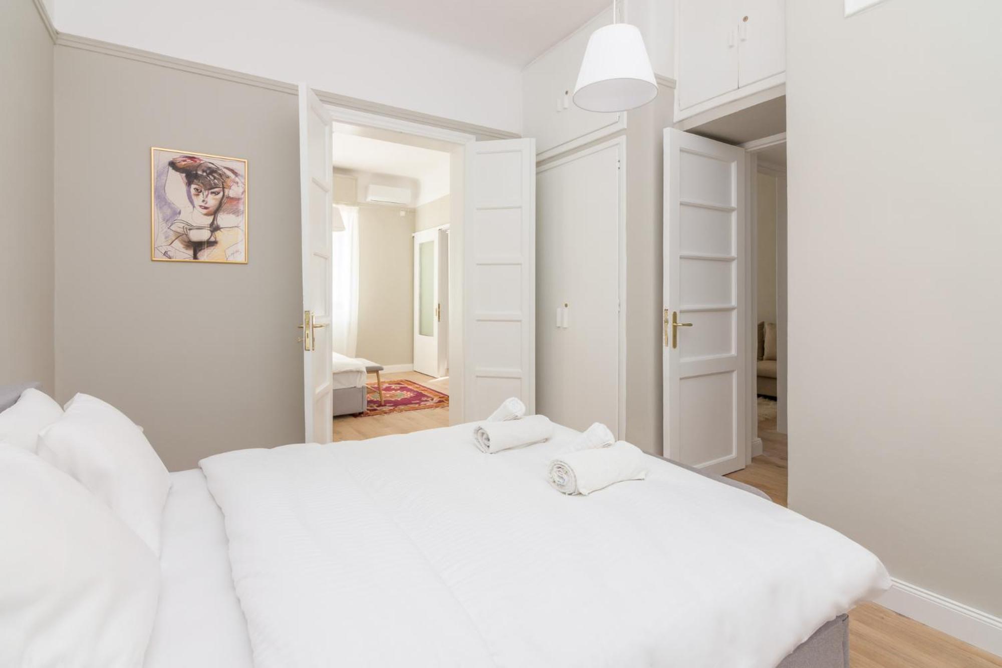 Great House W/ Private Parking Atenas Exterior foto