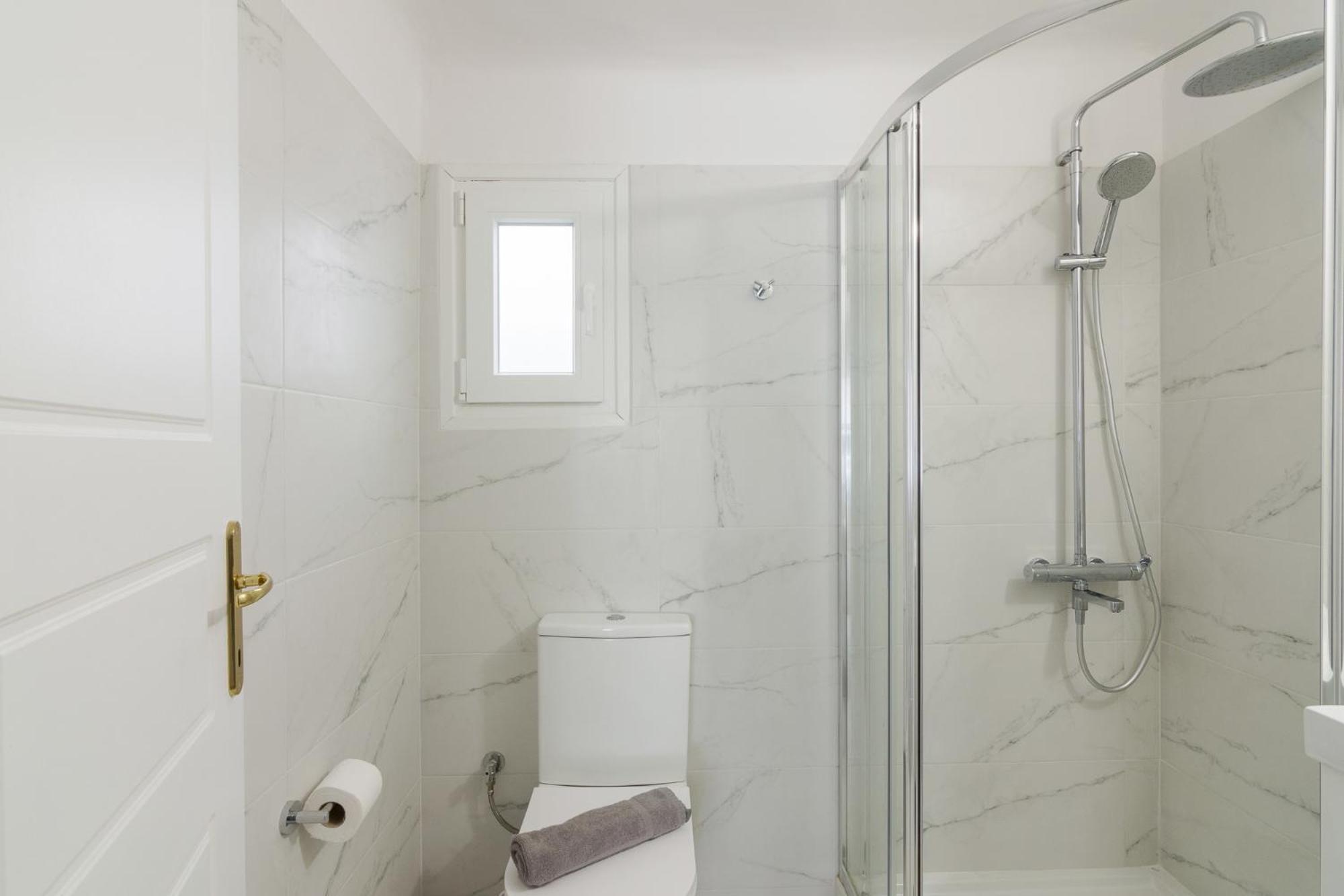 Great House W/ Private Parking Atenas Exterior foto
