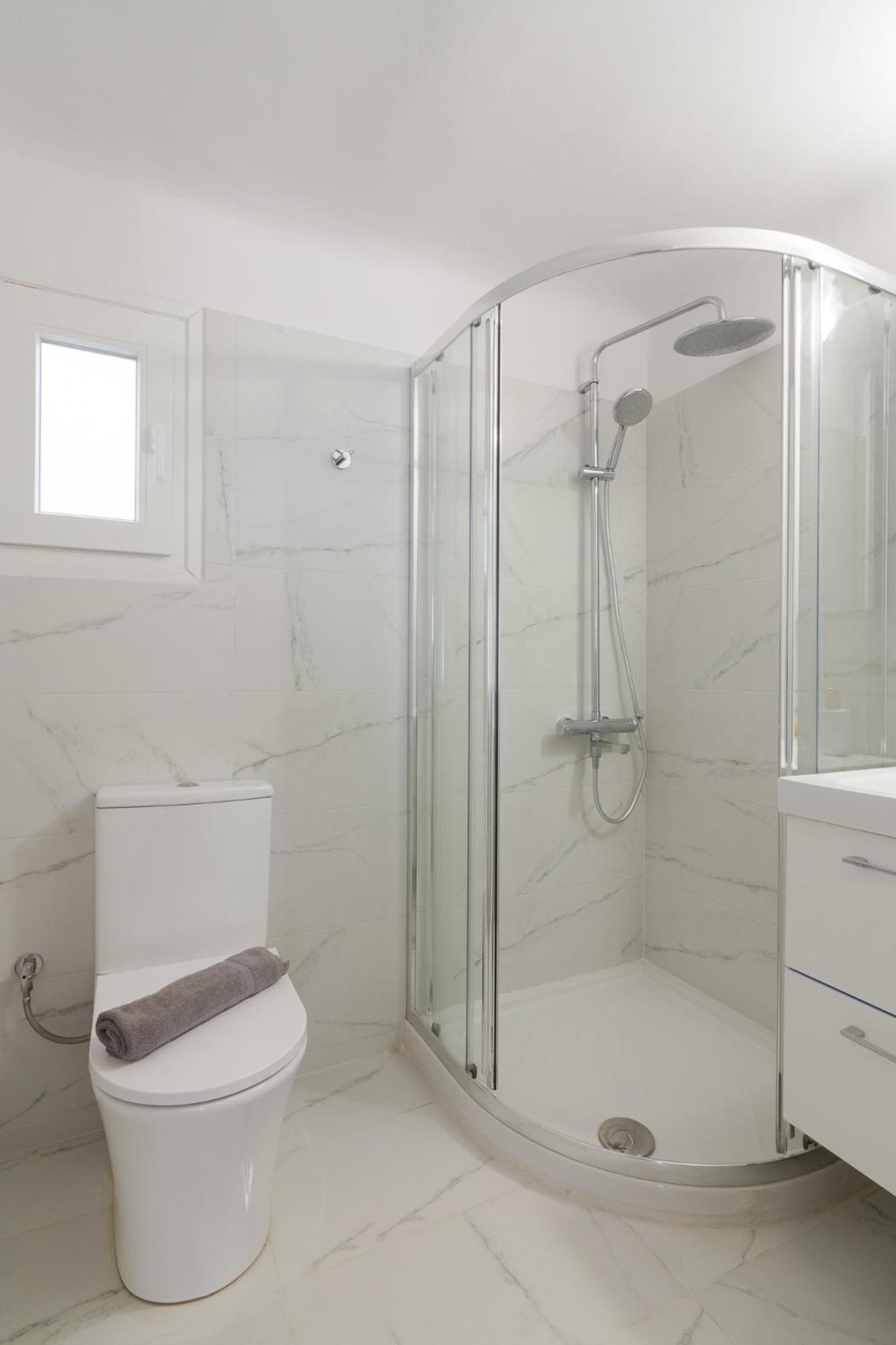 Great House W/ Private Parking Atenas Exterior foto